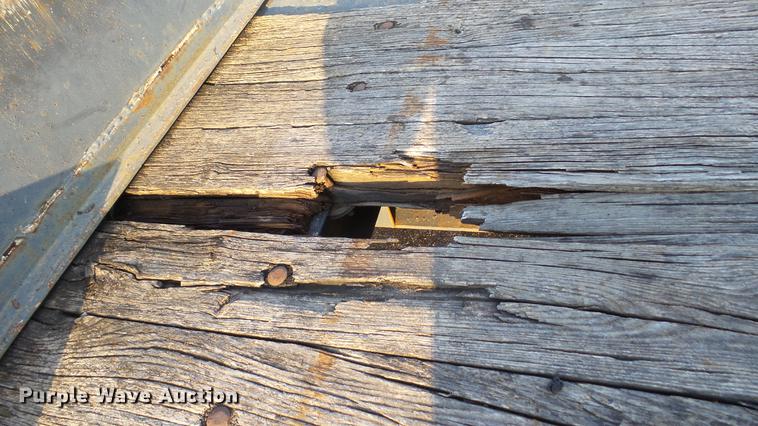 image for item DW9530 2003 BWS 21TT102 tilt deck equipment trailer