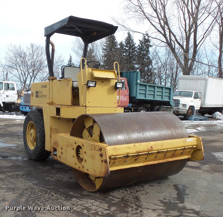 image for item DW9534 1992 Caterpillar CS-433B single vibratory drum roller