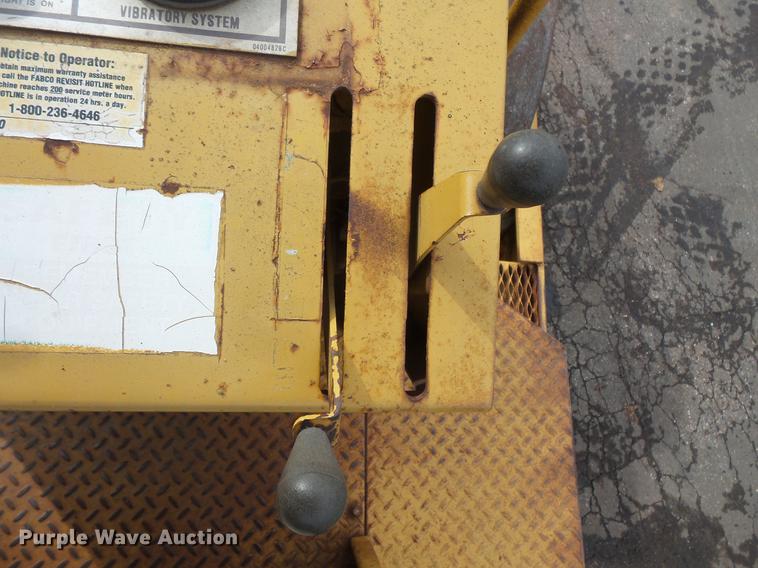 image for item DW9534 1992 Caterpillar CS-433B single vibratory drum roller