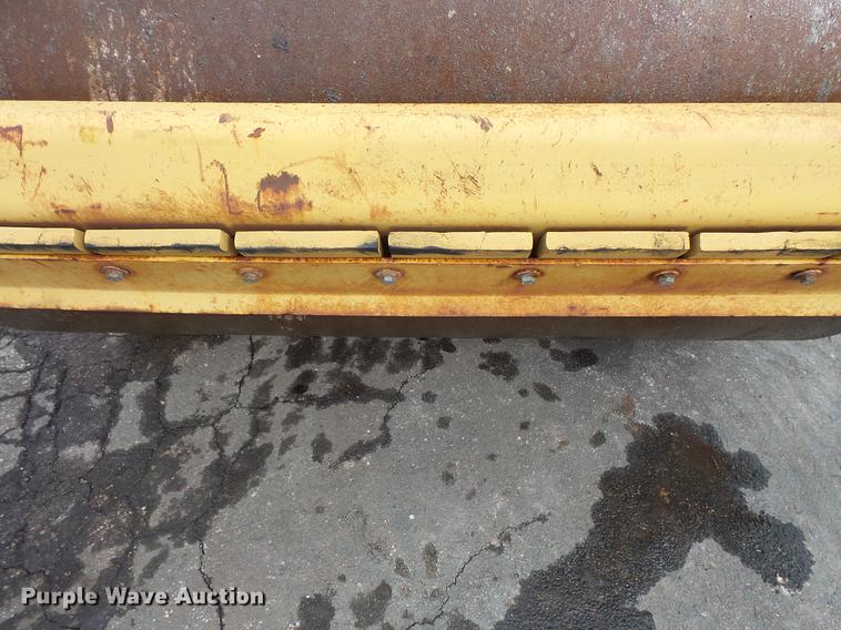 image for item DW9534 1992 Caterpillar CS-433B single vibratory drum roller