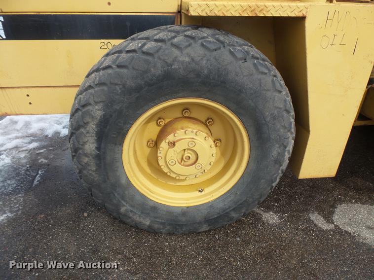 image for item DW9534 1992 Caterpillar CS-433B single vibratory drum roller