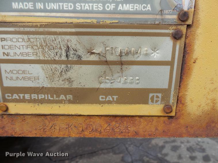 image for item DW9534 1992 Caterpillar CS-433B single vibratory drum roller