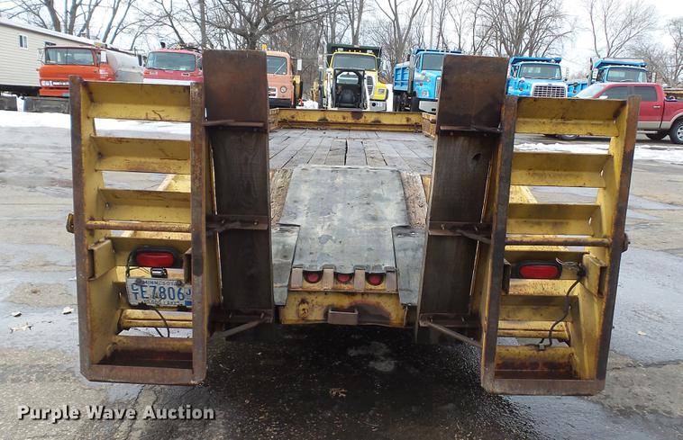 image for item DW9535 1990 Towmaster T20 equipment trailer