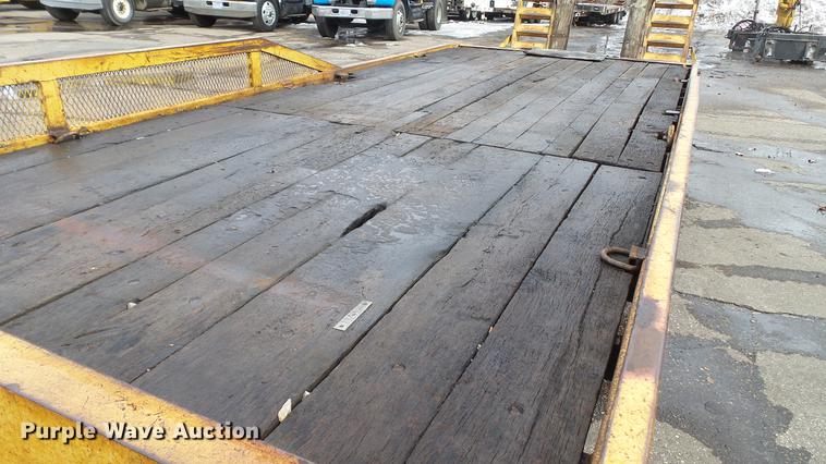 image for item DW9535 1990 Towmaster T20 equipment trailer