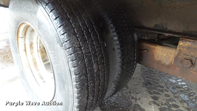 image for item DW9535 1990 Towmaster T20 equipment trailer