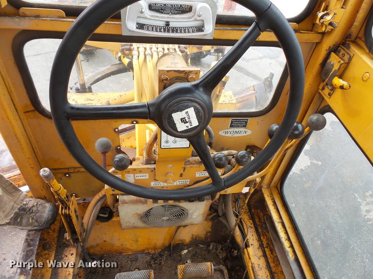 image for item DW9536 Fiat-Allis 65 rigid frame motor grader