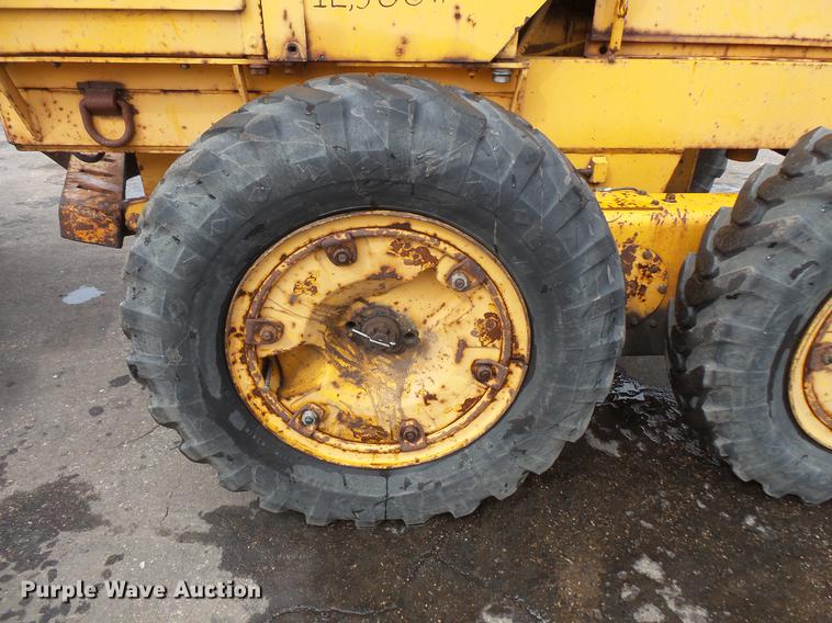 image for item DW9536 Fiat-Allis 65 rigid frame motor grader