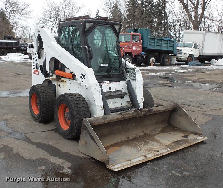 image for item DW9537 2010 Bobcat S300 skid steer