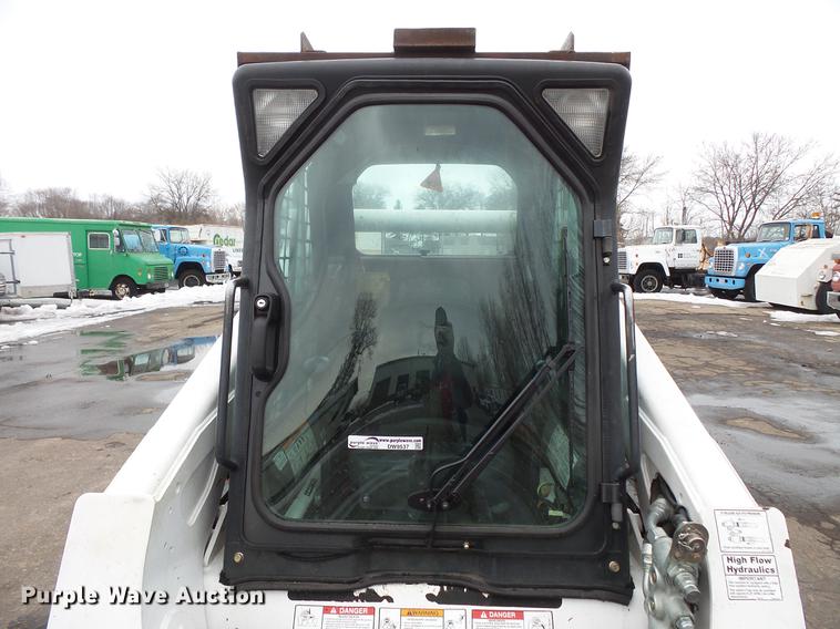image for item DW9537 2010 Bobcat S300 skid steer