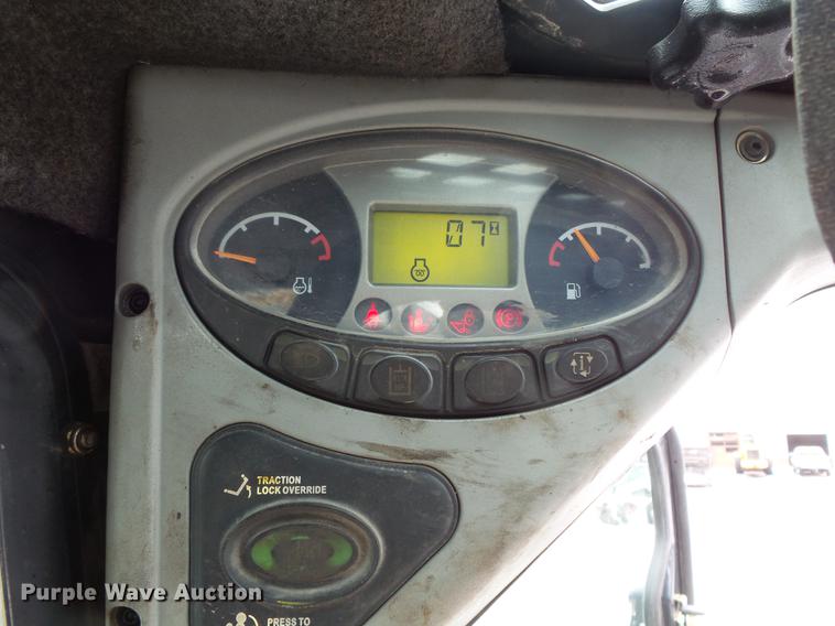 image for item DW9537 2010 Bobcat S300 skid steer