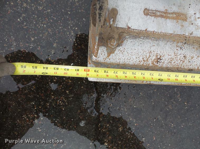 image for item DW9537 2010 Bobcat S300 skid steer