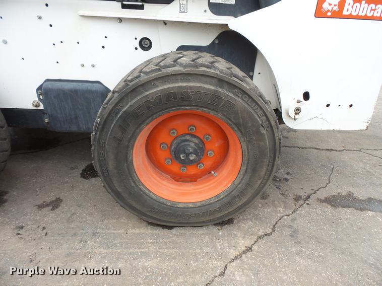 image for item DW9537 2010 Bobcat S300 skid steer
