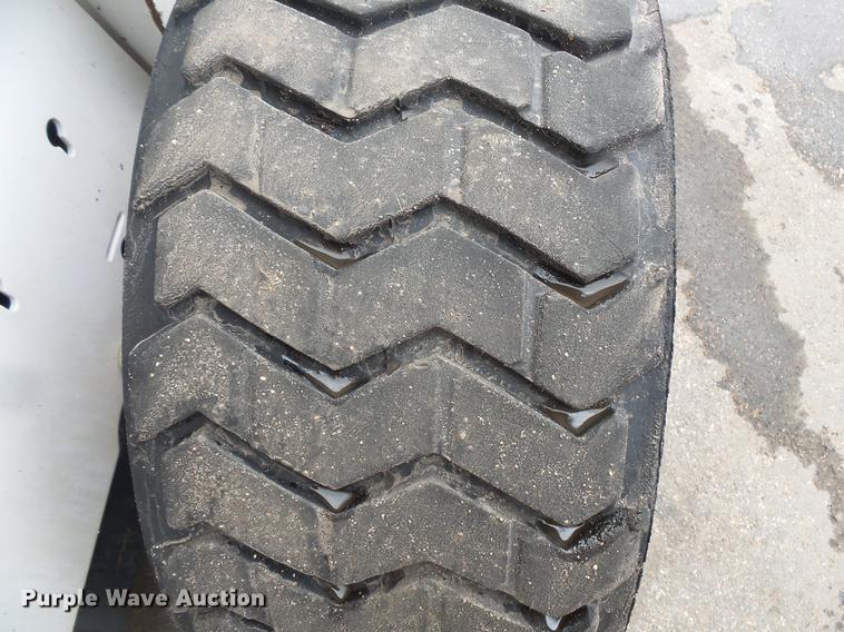 image for item DW9537 2010 Bobcat S300 skid steer