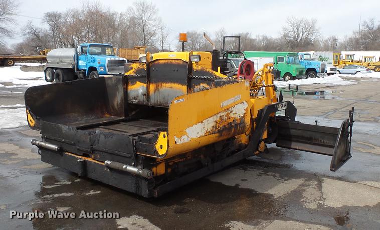 image for item DW9538 2006 LeeBoy 8510 paver