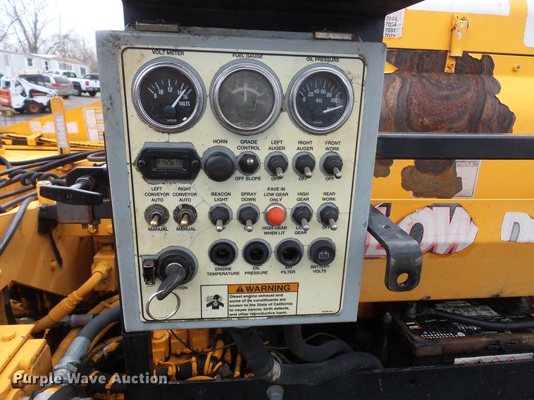 image for item DW9538 2006 LeeBoy 8510 paver