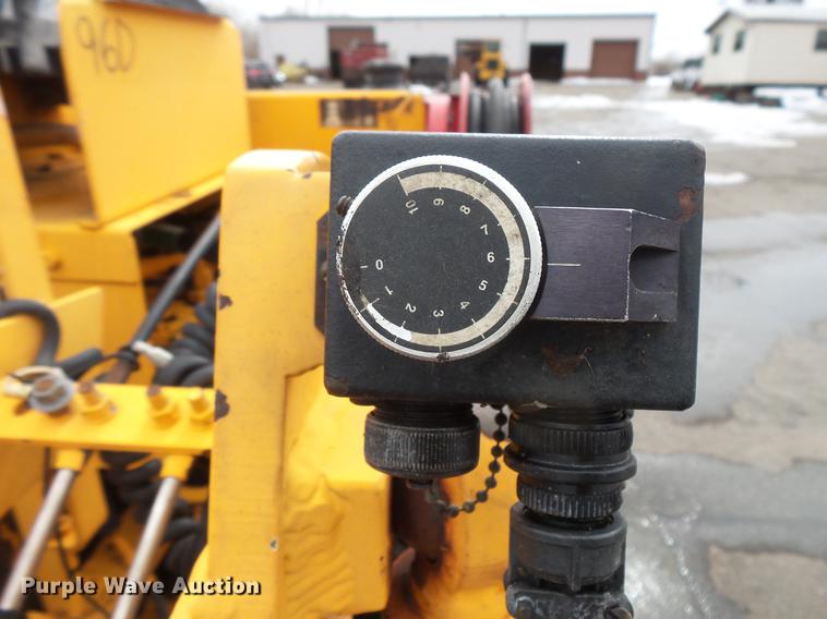 image for item DW9538 2006 LeeBoy 8510 paver