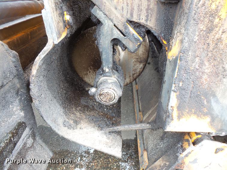 image for item DW9538 2006 LeeBoy 8510 paver