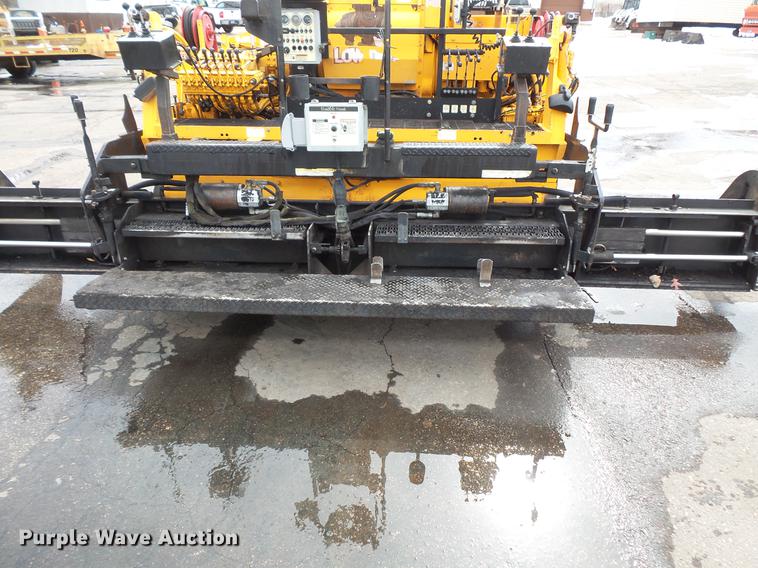 image for item DW9538 2006 LeeBoy 8510 paver