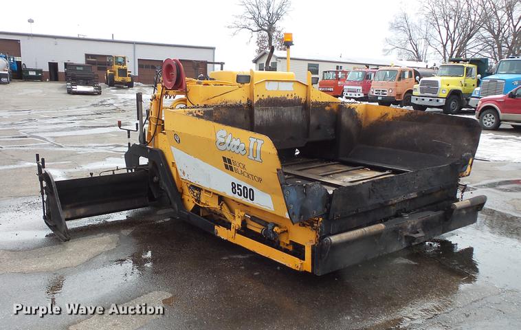 image for item DW9539 2002 LeeBoy L8500T paver