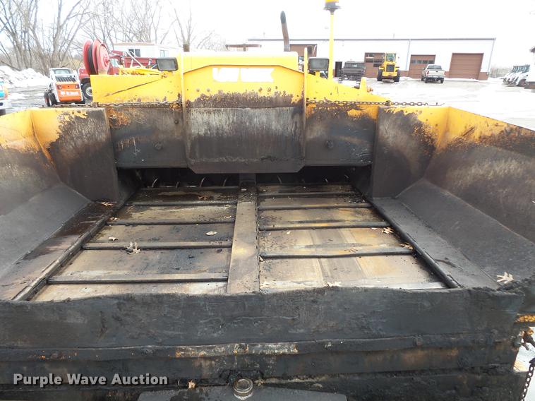 image for item DW9539 2002 LeeBoy L8500T paver