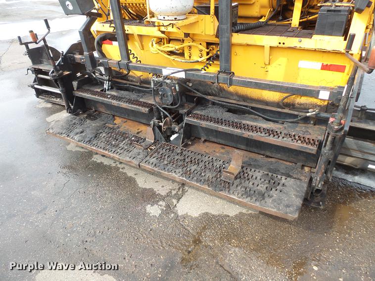 image for item DW9539 2002 LeeBoy L8500T paver