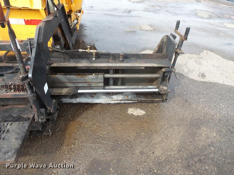 image for item DW9539 2002 LeeBoy L8500T paver