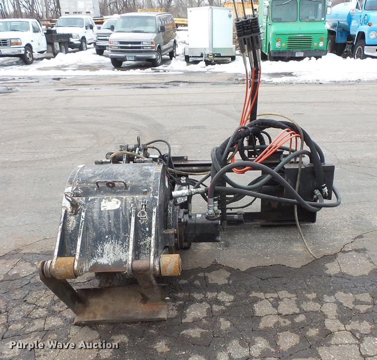 image for item DW9542 Universal AP400 skid steer cold planer