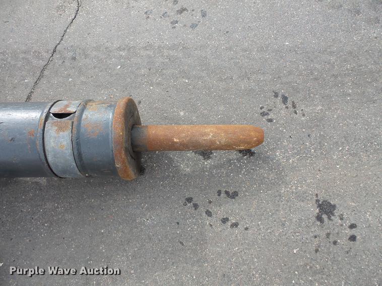 image for item DW9545 Bobcat HB1180 breaker