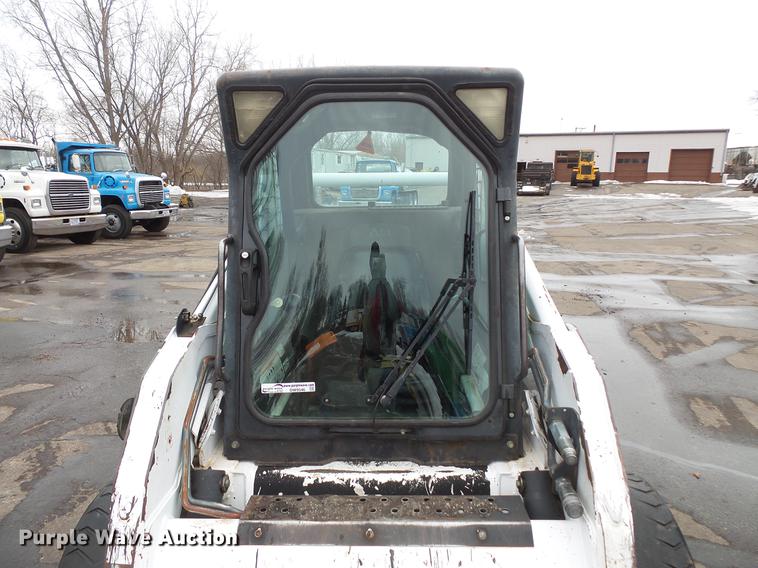 image for item DW9546 2001 Bobcat 773 skid steer