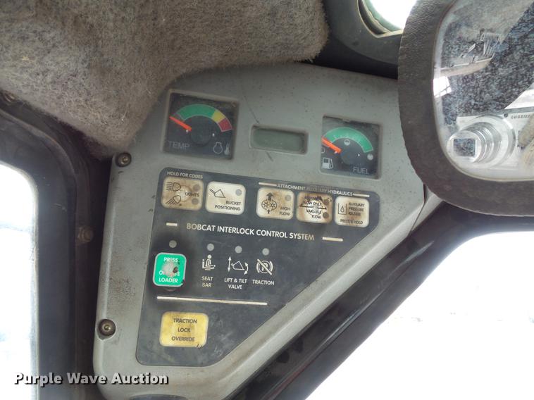 image for item DW9546 2001 Bobcat 773 skid steer