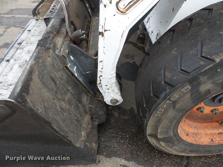 image for item DW9546 2001 Bobcat 773 skid steer