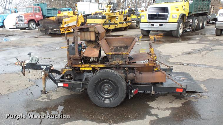 image for item DW9547 Asphalt curb machine