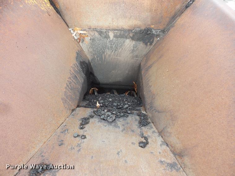 image for item DW9547 Asphalt curb machine