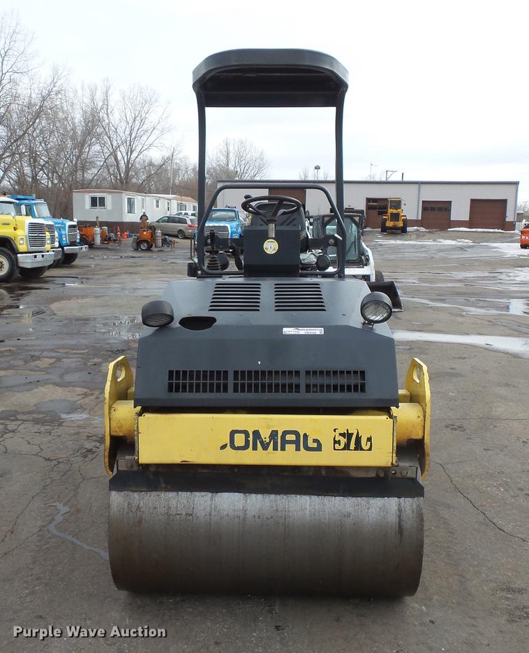 image for item DW9548 2002 Bomag BW120AD-3 double drum vibratory roller