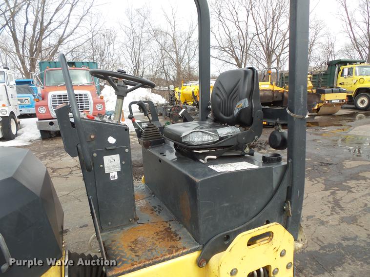 image for item DW9548 2002 Bomag BW120AD-3 double drum vibratory roller