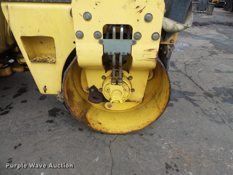 image for item DW9548 2002 Bomag BW120AD-3 double drum vibratory roller