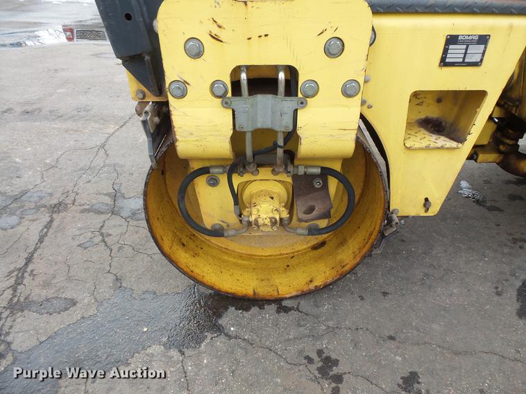 image for item DW9548 2002 Bomag BW120AD-3 double drum vibratory roller