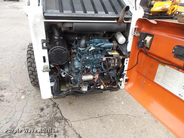 image for item DW9556 2012 Bobcat S185 skid steer