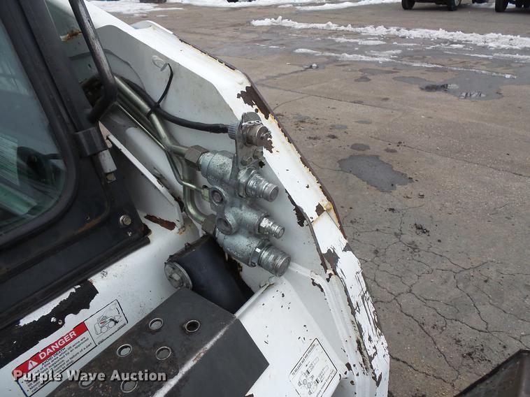 image for item DW9556 2012 Bobcat S185 skid steer