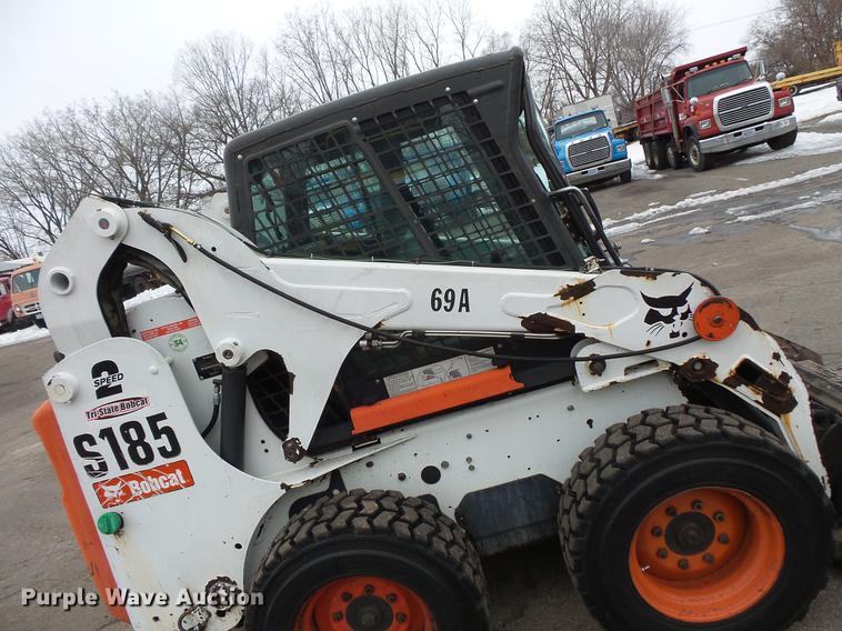 image for item DW9556 2012 Bobcat S185 skid steer
