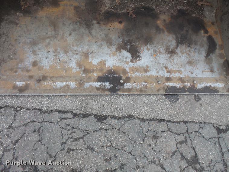 image for item DW9556 2012 Bobcat S185 skid steer