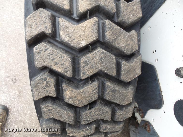 image for item DW9556 2012 Bobcat S185 skid steer