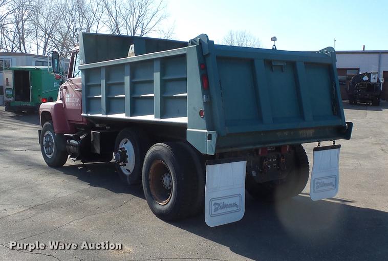 image for item DW9558 1984 Ford 8000 dump truck