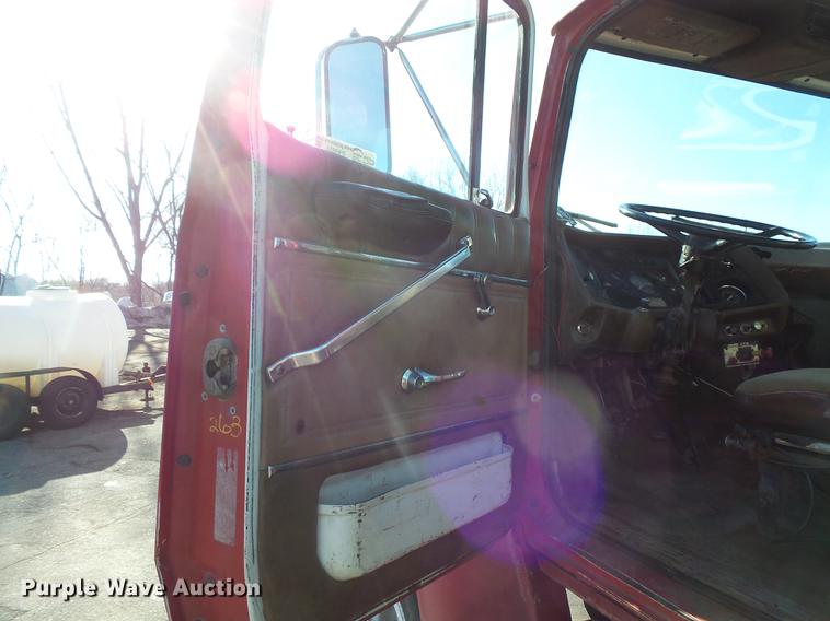 image for item DW9558 1984 Ford 8000 dump truck