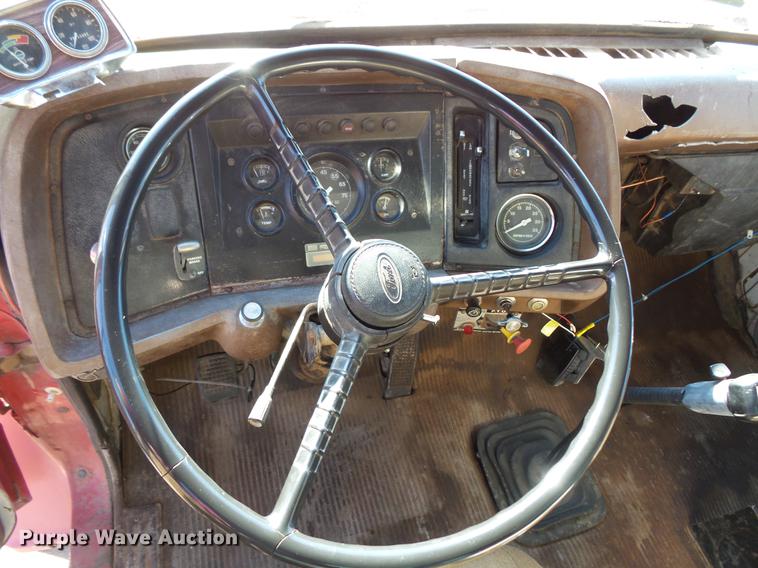 image for item DW9558 1984 Ford 8000 dump truck