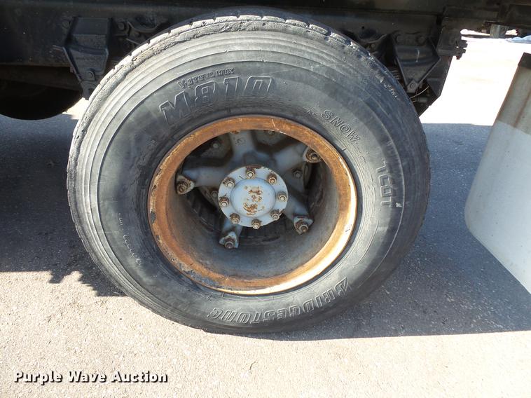 image for item DW9558 1984 Ford 8000 dump truck