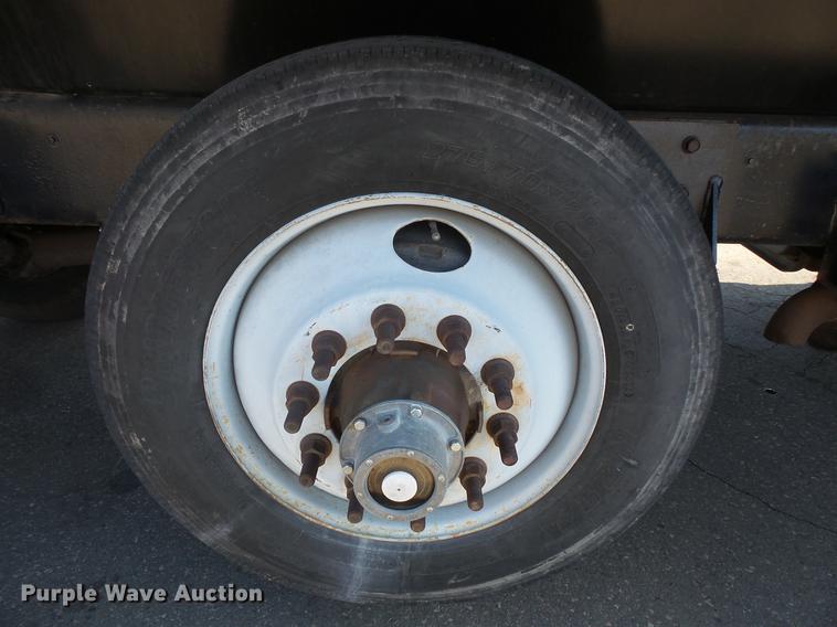 image for item DW9558 1984 Ford 8000 dump truck