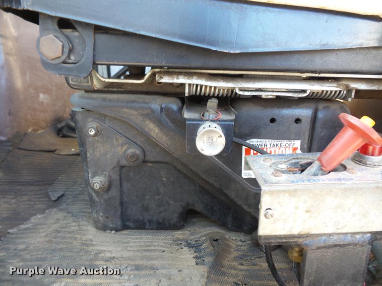 image for item DW9559 1981 Ford LT9000 semi truck