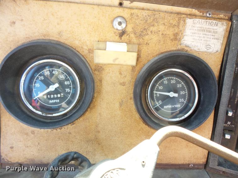 image for item DW9559 1981 Ford LT9000 semi truck