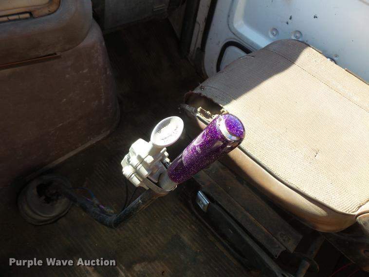 image for item DW9559 1981 Ford LT9000 semi truck